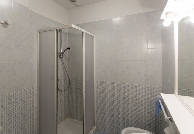 Appartamento a Porto Santa Margherita - LA ZATTERA - Apt su un piano +balcone e 2 camere Appartamento a Porto Santa Margherita - LA ZATTERA - Apt su un piano +balcone e 2 camere