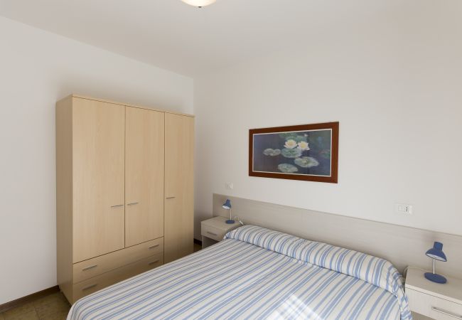 Appartamento a Porto Santa Margherita - LA ZATTERA - Apt su un piano +balcone e 2 camere Appartamento a Porto Santa Margherita - LA ZATTERA - Apt su un piano +balcone e 2 camere