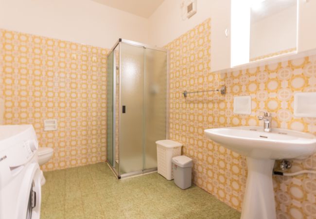 Appartamento a Porto Santa Margherita - ACAPULCO - Apt. su un piano +balcone e 2 camere  Appartamento a Porto Santa Margherita - ACAPULCO - Apt. su un piano +balcone e 2 camere