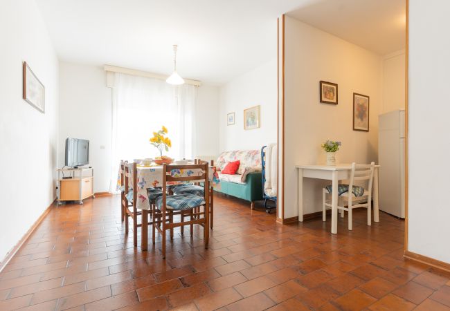 Appartamento a Porto Santa Margherita - ACAPULCO - Apt. su un piano +balcone e 2 camere  Appartamento a Porto Santa Margherita - ACAPULCO - Apt. su un piano +balcone e 2 camere