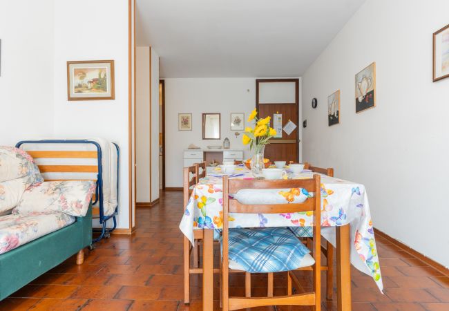 Appartamento a Porto Santa Margherita - ACAPULCO - Apt. su un piano +balcone e 2 camere  Appartamento a Porto Santa Margherita - ACAPULCO - Apt. su un piano +balcone e 2 camere