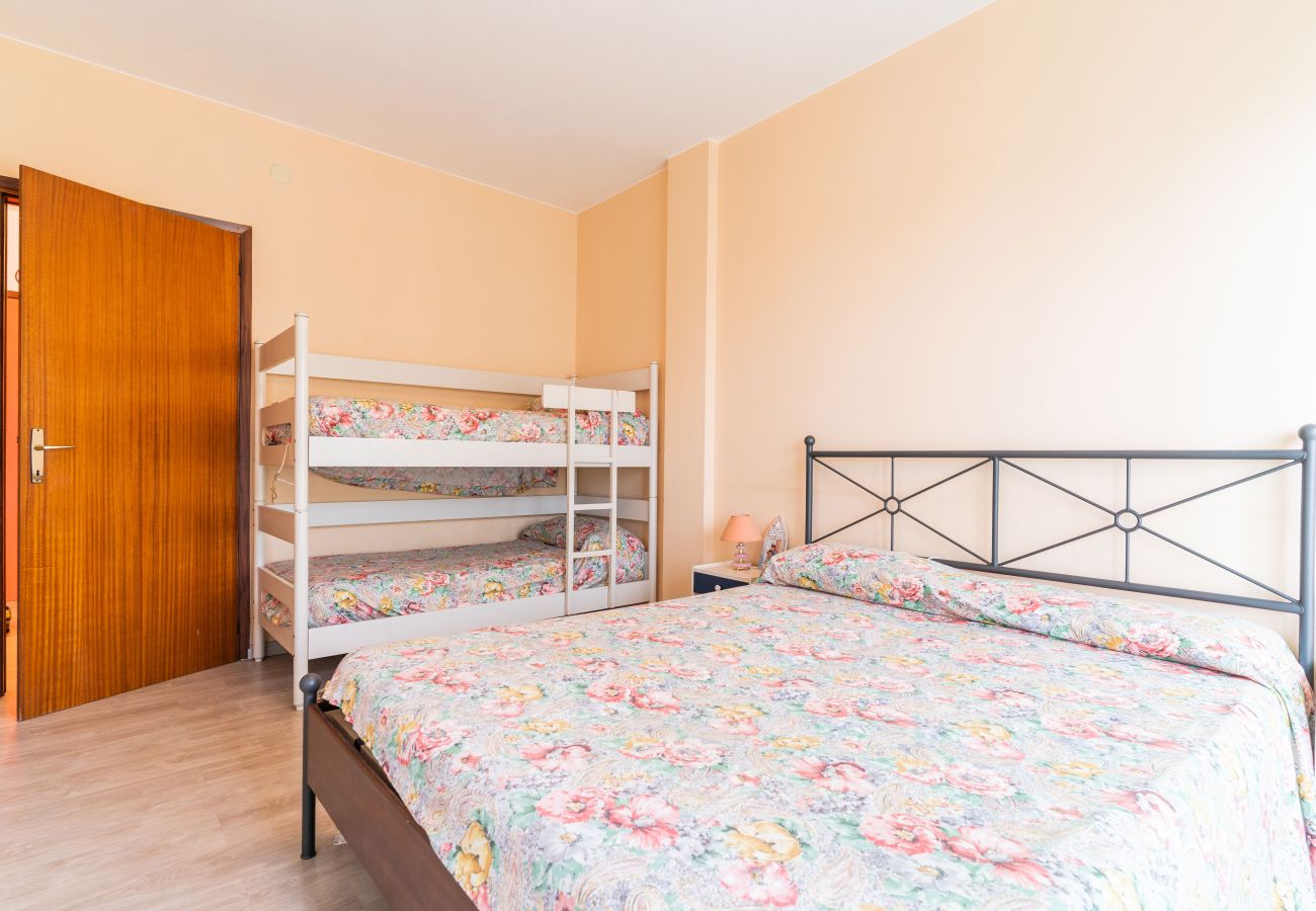 Appartamento a Porto Santa Margherita - ASTRO - Apt. su un piano +balcone e 1 camera Appartamento a Porto Santa Margherita - ASTRO - Apt. su un piano +balcone e 1 camera