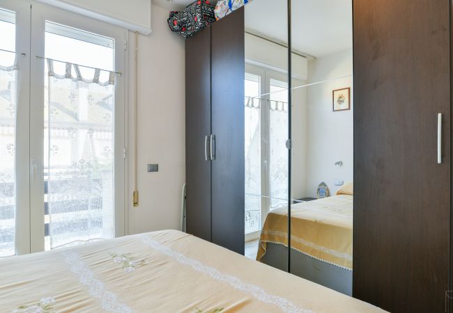 Appartamento a Porto Santa Margherita - BISSONA - Villetta su quattro piani+balcone e 3 camere Appartamento a Porto Santa Margherita - BISSONA - Villetta su quattro piani+balcone e 3 camere