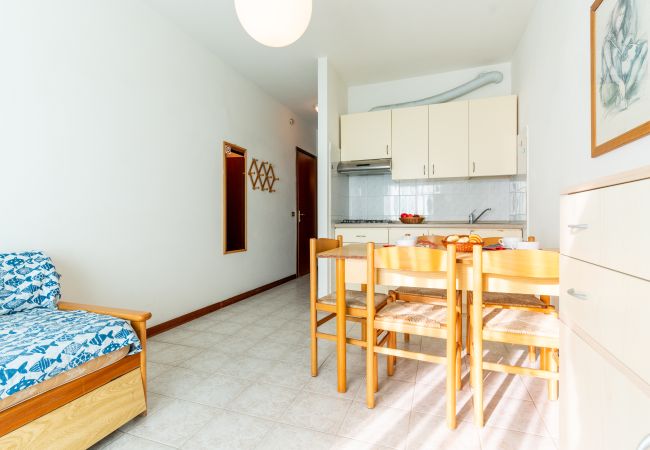 Appartamento a Porto Santa Margherita - BORA - Apt. su un piano + balcone e 1 camera Appartamento a Porto Santa Margherita - BORA - Apt. su un piano + balcone e 1 camera