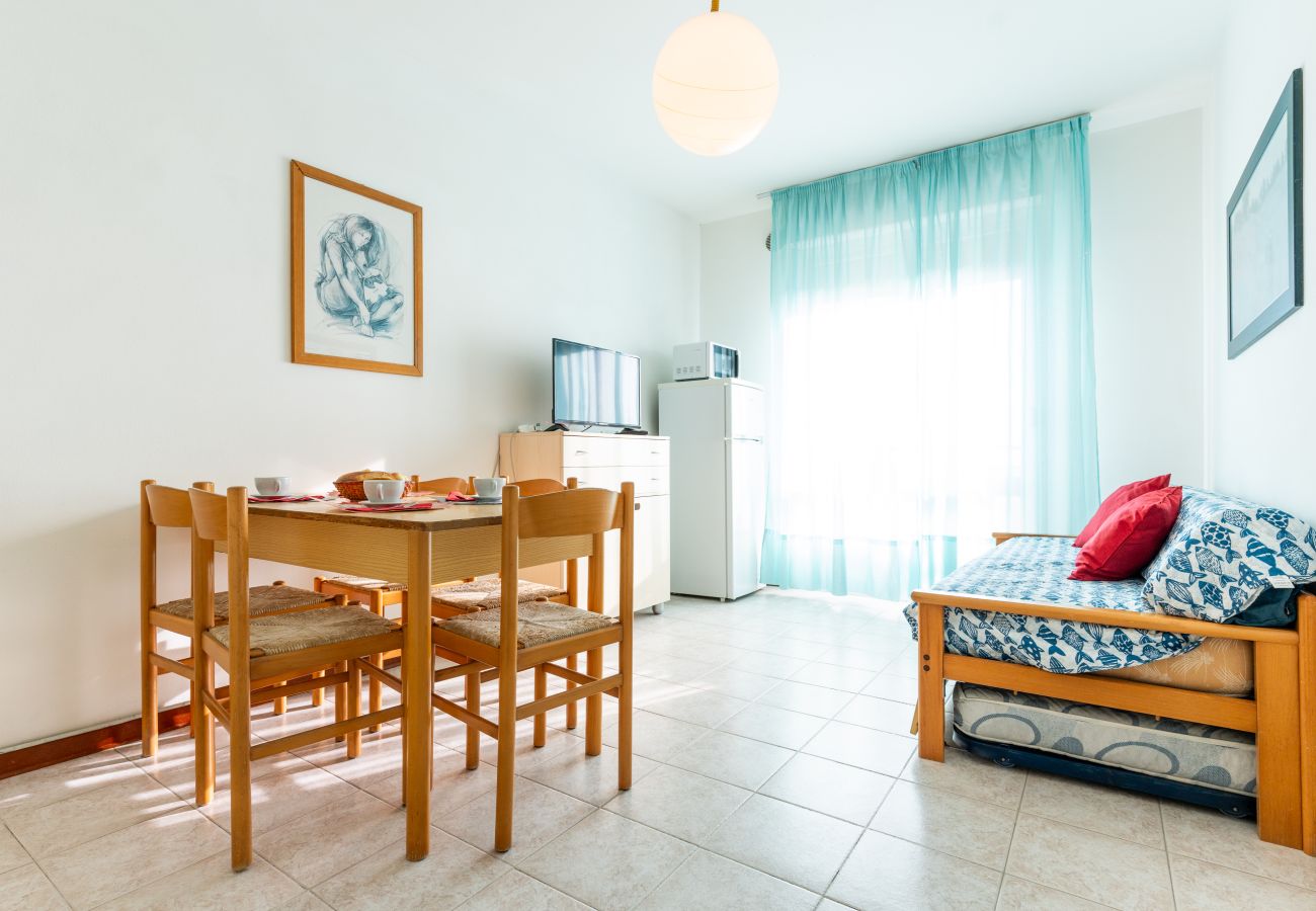 Appartamento a Porto Santa Margherita - BORA - Apt. su un piano + balcone e 1 camera Appartamento a Porto Santa Margherita - BORA - Apt. su un piano + balcone e 1 camera