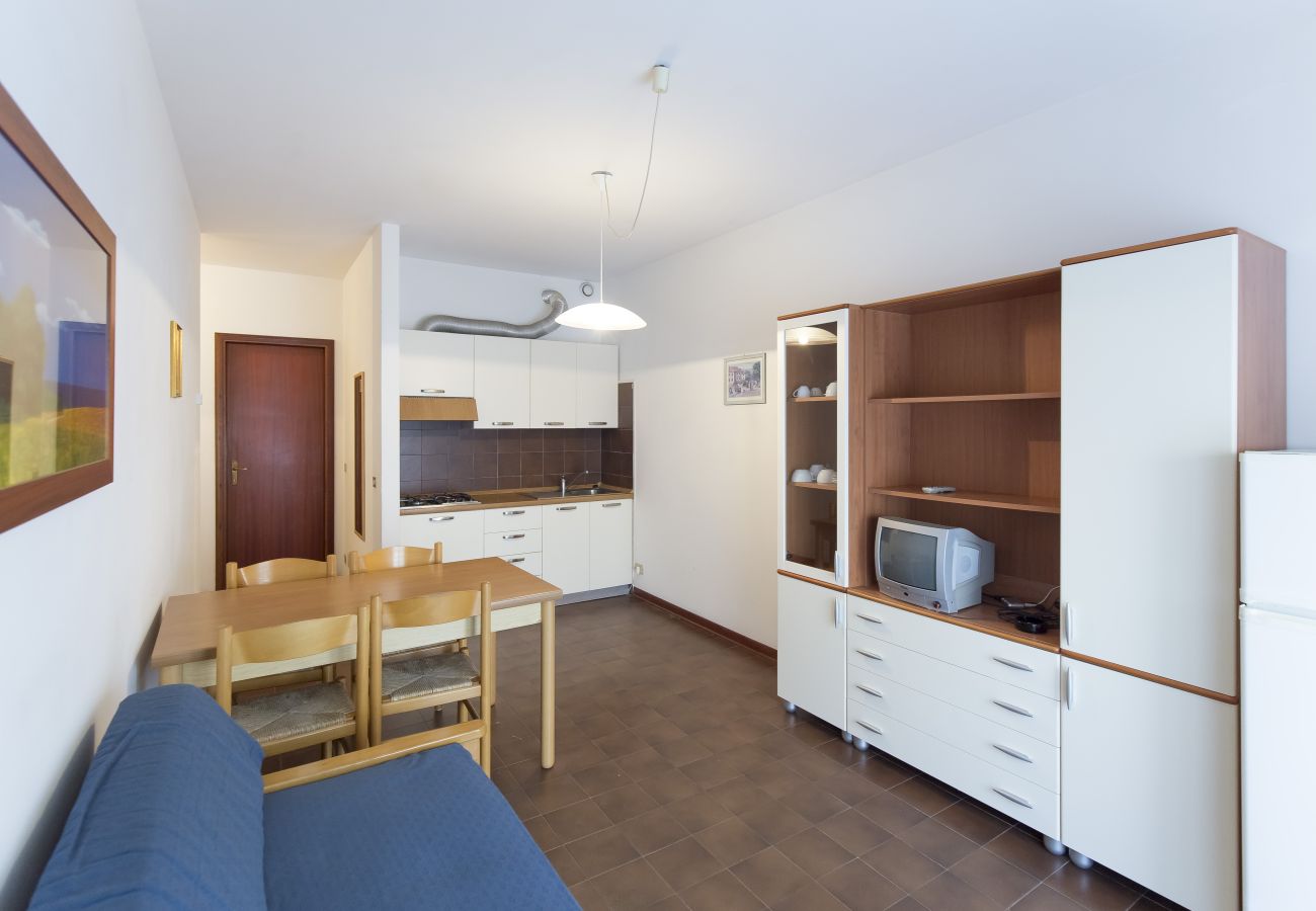 Appartamento a Porto Santa Margherita - BORA - Apt. su un piano + balcone e 2 camere Appartamento a Porto Santa Margherita - BORA - Apt. su un piano + balcone e 2 camere