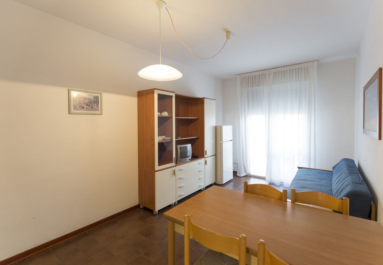 Appartamento a Porto Santa Margherita - BORA - Apt. su un piano + balcone e 2 camere Appartamento a Porto Santa Margherita - BORA - Apt. su un piano + balcone e 2 camere