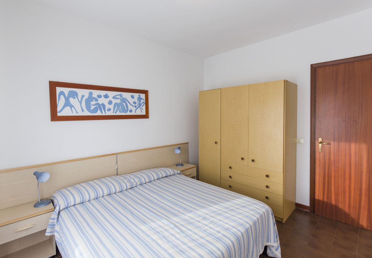 Appartamento a Porto Santa Margherita - BORA - Apt. su un piano + balcone e 2 camere Appartamento a Porto Santa Margherita - BORA - Apt. su un piano + balcone e 2 camere