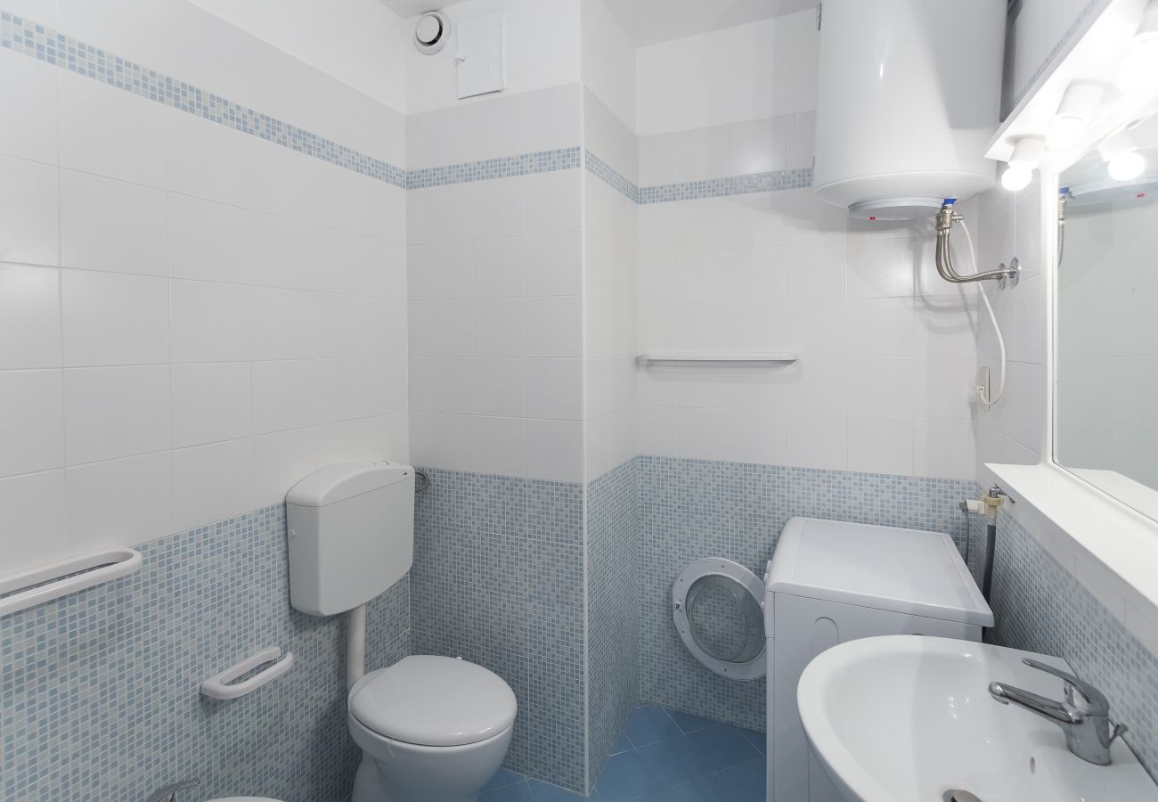 Appartamento a Porto Santa Margherita - BORA - Apt. su un piano + balcone e 2 camere Appartamento a Porto Santa Margherita - BORA - Apt. su un piano + balcone e 2 camere