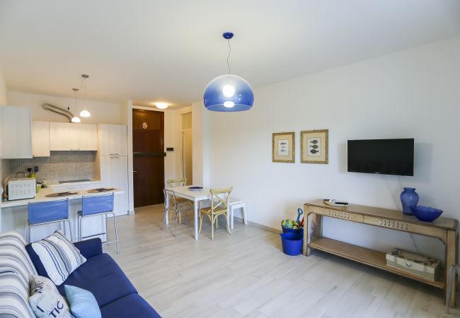 Appartamento a Porto Santa Margherita - GARDEN - Apt. su un piano + balcone e 1 camera Appartamento a Porto Santa Margherita - GARDEN - Apt. su un piano + balcone e 1 camera