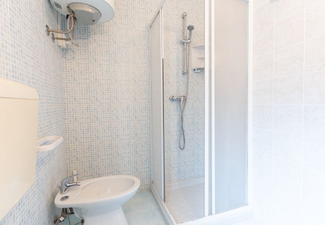 Appartamento a Porto Santa Margherita - HOLIDAY - Apt. su un piano + balcone e 1 camera Appartamento a Porto Santa Margherita - HOLIDAY - Apt. su un piano + balcone e 1 camera