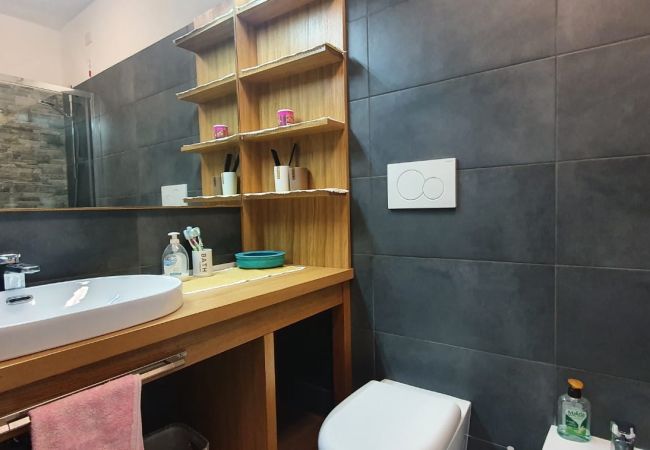 Appartamento a Porto Santa Margherita - ITU - Apt. su un piano con balcone e 2 camera Appartamento a Porto Santa Margherita - ITU - Apt. su un piano con balcone e 2 camera