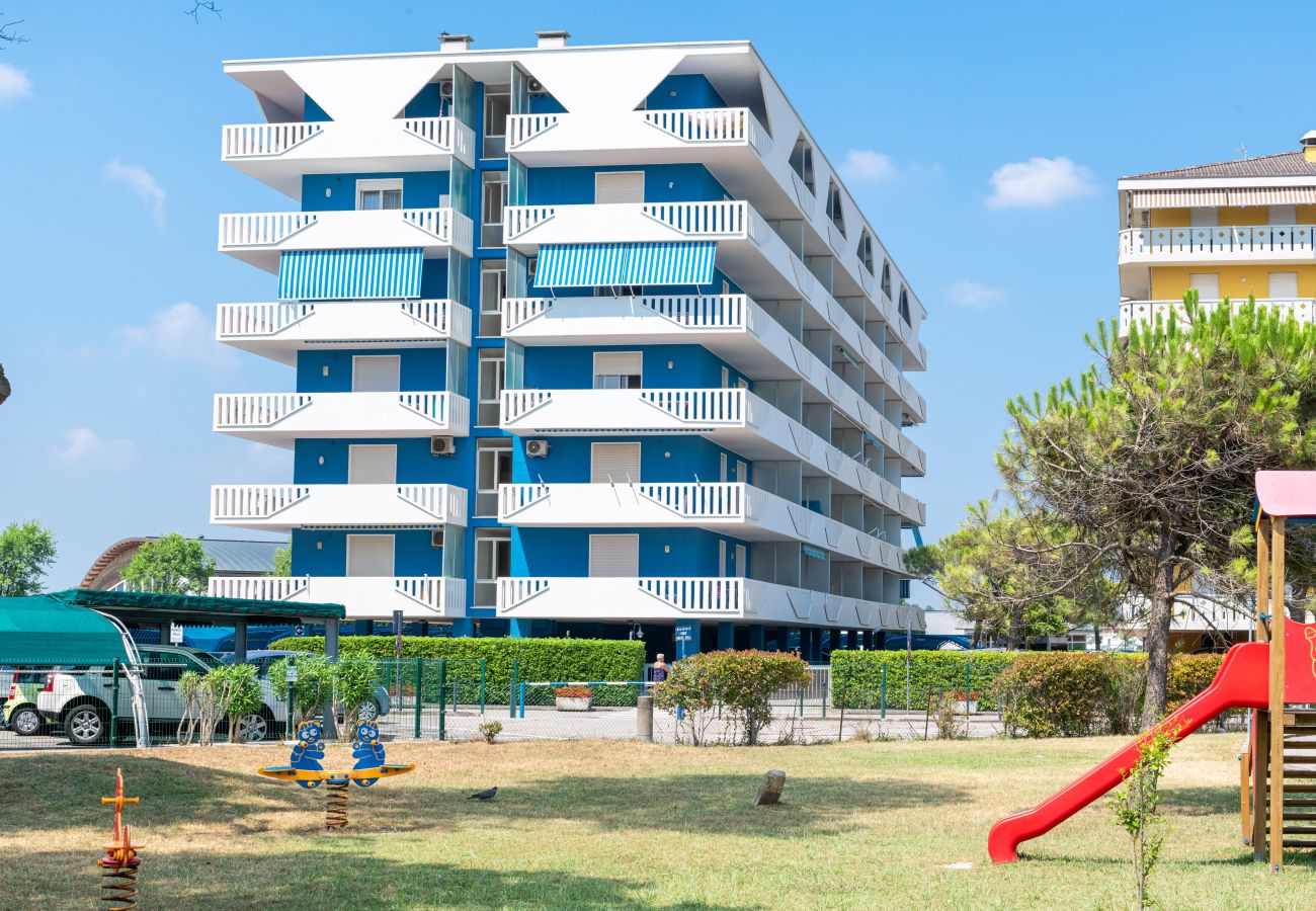 Appartamento a Porto Santa Margherita - MARCO POLO- Apt. su un piano con balcone e 1 camera Appartamento a Porto Santa Margherita - MARCO POLO- Apt. su un piano con balcone e 1 camera