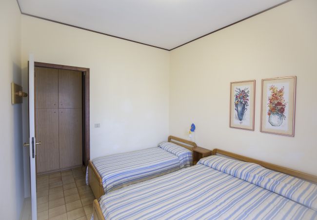 Appartamento a Porto Santa Margherita - NICESOLO - Apt. su un piano con balcone e 1 camera Appartamento a Porto Santa Margherita - NICESOLO - Apt. su un piano con balcone e 1 camera