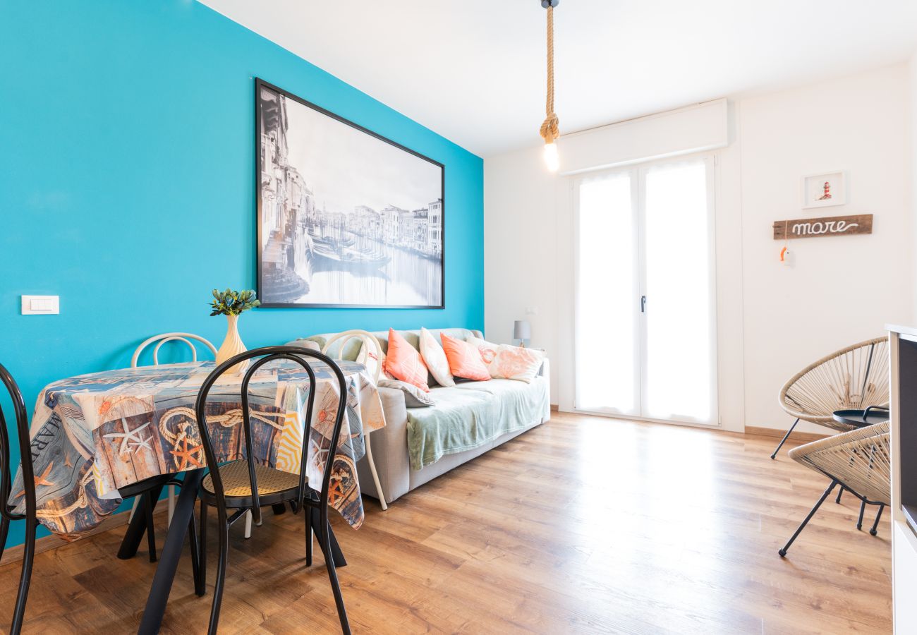 Appartamento a Porto Santa Margherita - PORTESIN - Apt. su un piano con balcone e 1 camera (5pax) Appartamento a Porto Santa Margherita - PORTESIN - Apt. su un piano con balcone e 1 camera (5pax)