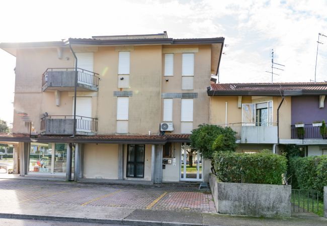 Appartamento a Porto Santa Margherita - EUROPA - Apt. su un piano + balcone e 2 camere Appartamento a Porto Santa Margherita - EUROPA - Apt. su un piano + balcone e 2 camere