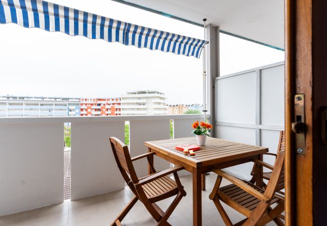 Appartamento a Porto Santa Margherita - SOGGIORNO ADRIATICO - Apt. su un piano + balcone e 2 camere Appartamento a Porto Santa Margherita - SOGGIORNO ADRIATICO - Apt. su un piano + balcone e 2 camere