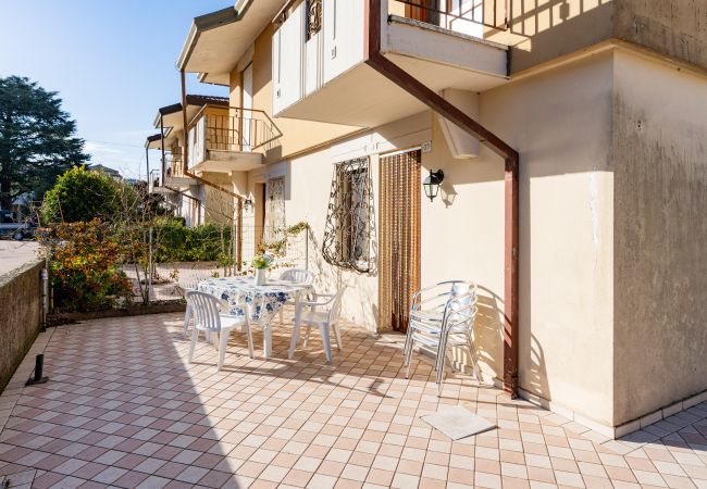 Appartamento a Porto Santa Margherita - EUROPA - Villetta su due piani+ due camere Appartamento a Porto Santa Margherita - EUROPA - Villetta su due piani+ due camere