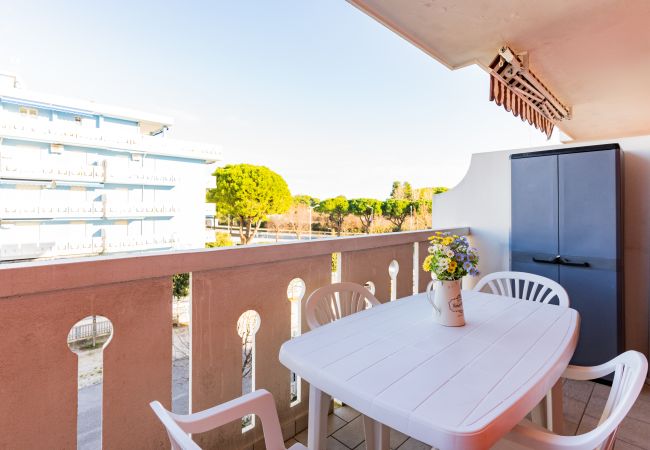 Studio a Porto Santa Margherita - RIELLO- Studio con balcone Studio a Porto Santa Margherita - RIELLO- Studio con balcone