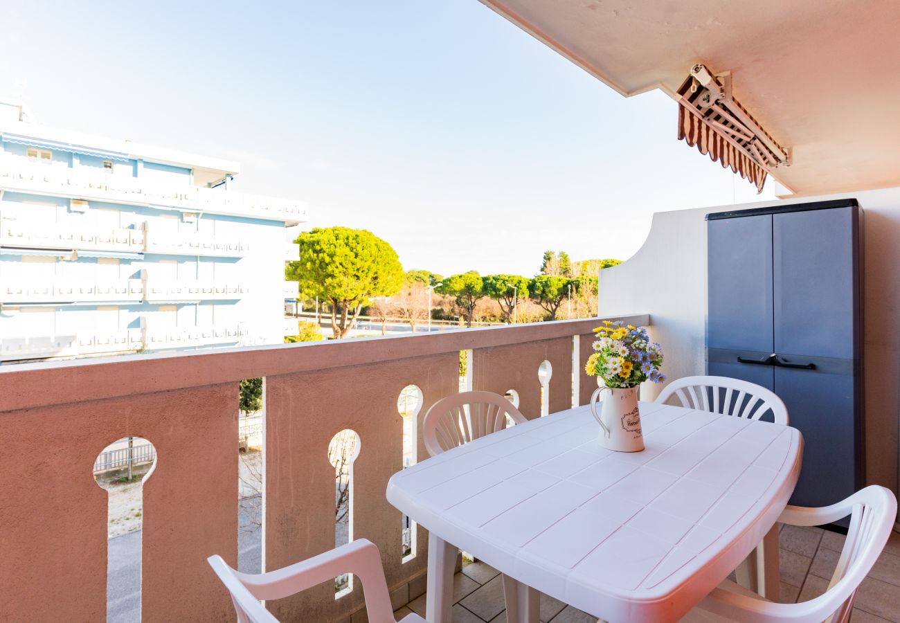 Studio a Porto Santa Margherita - RIELLO- Studio con balcone Studio a Porto Santa Margherita - RIELLO- Studio con balcone