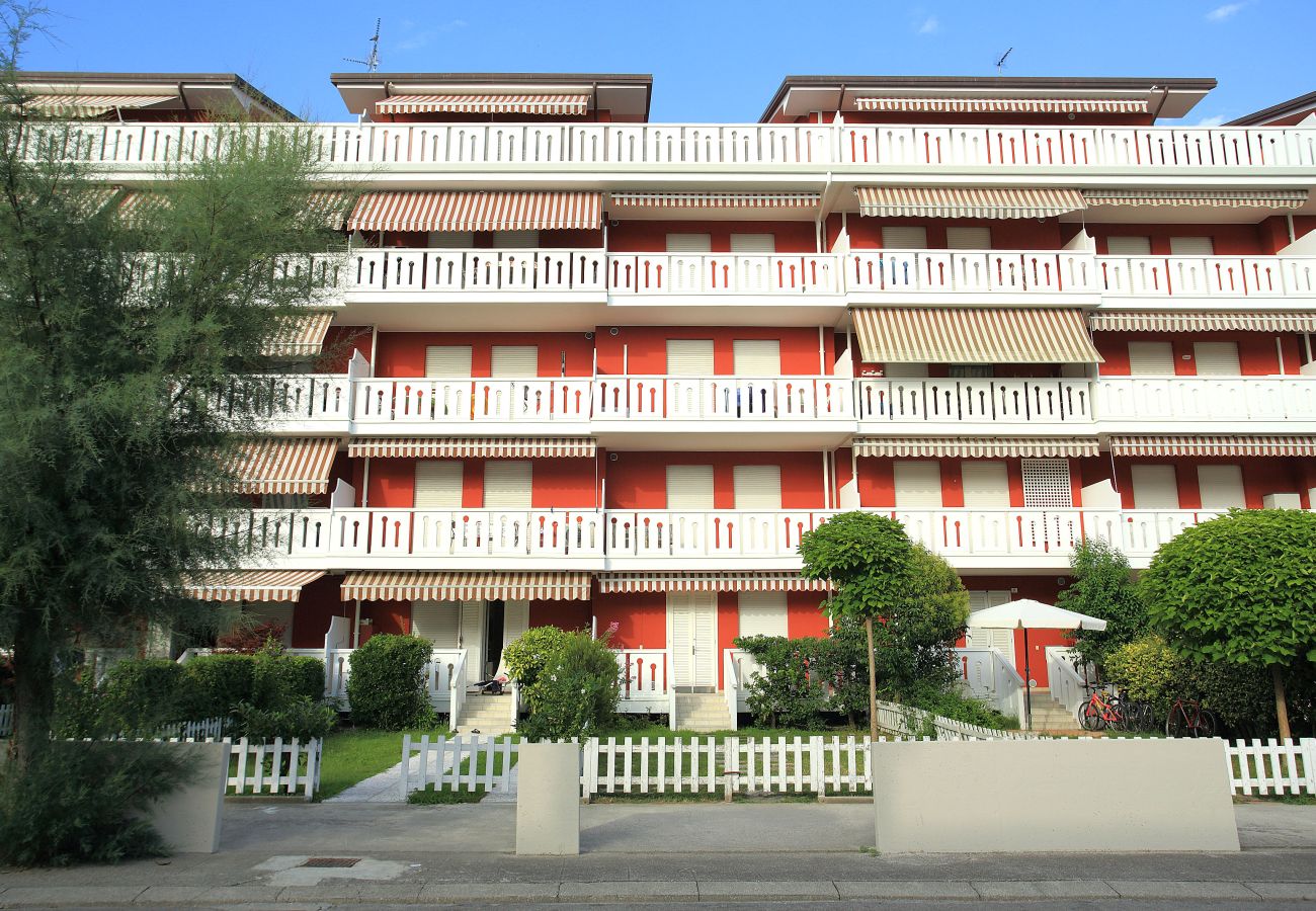 Studio a Porto Santa Margherita - RIELLO- Studio con balcone Studio a Porto Santa Margherita - RIELLO- Studio con balcone