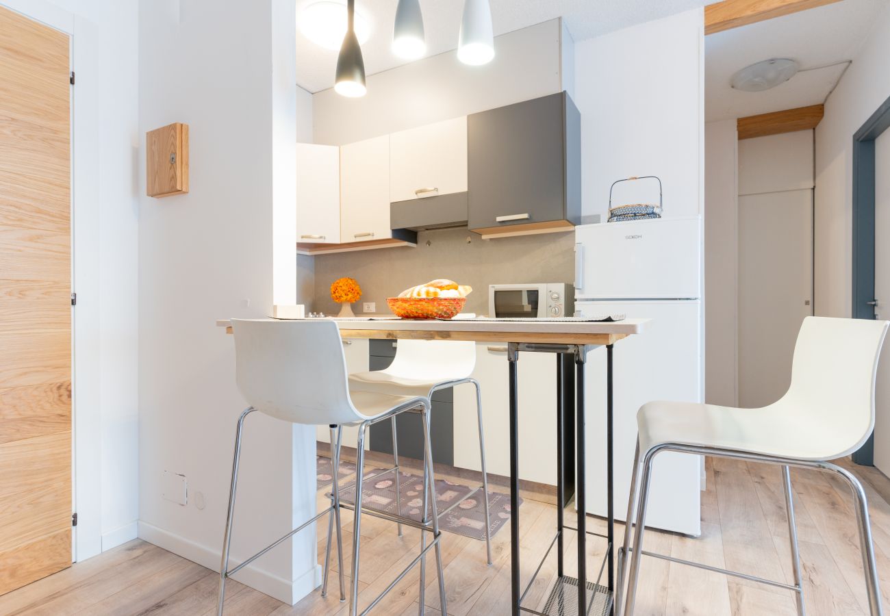 Appartamento a Porto Santa Margherita - HOLIDAY - Apt. su un piano (rinnovato) + balcone e 1 camera Appartamento a Porto Santa Margherita - HOLIDAY - Apt. su un piano (rinnovato) + balcone e 1 camera