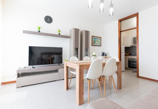 Appartamento a Porto Santa Margherita - CARAVELLA 2- Apt con 1 camera da letto con letto a castello +Balcone Appartamento a Porto Santa Margherita - CARAVELLA 2- Apt con 1 camera da letto con letto a castello +Balcone