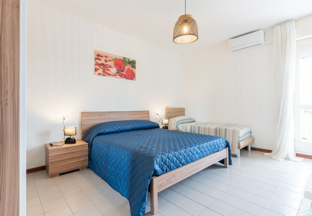 Appartamento a Porto Santa Margherita - CARAVELLA 2- Apt con 1 camera da letto e Balcone Appartamento a Porto Santa Margherita - CARAVELLA 2- Apt con 1 camera da letto e Balcone