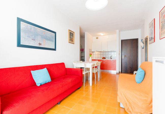 Ferienwohnung in Porto Santa Margherita - HOLIDAY - Whg. auf eine ETG + Balkon und 1 Schlafzimmer Ferienwohnung in Porto Santa Margherita - HOLIDAY - Whg. auf eine ETG + Balkon und 1 Schlafzimmer