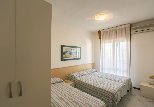 Ferienwohnung in Porto Santa Margherita - HOLIDAY - Whg. auf eine ETG + Balkon und 2 Schlafzimmer Ferienwohnung in Porto Santa Margherita - HOLIDAY - Whg. auf eine ETG + Balkon und 2 Schlafzimmer