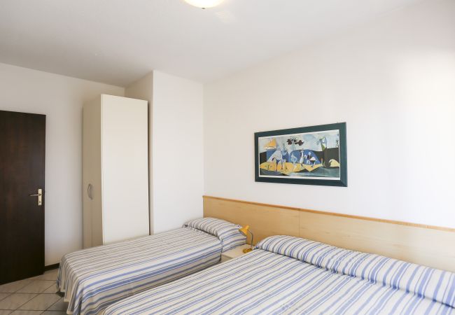 Ferienwohnung in Porto Santa Margherita - HOLIDAY - Whg. auf eine ETG + Balkon und 2 Schlafzimmer Ferienwohnung in Porto Santa Margherita - HOLIDAY - Whg. auf eine ETG + Balkon und 2 Schlafzimmer