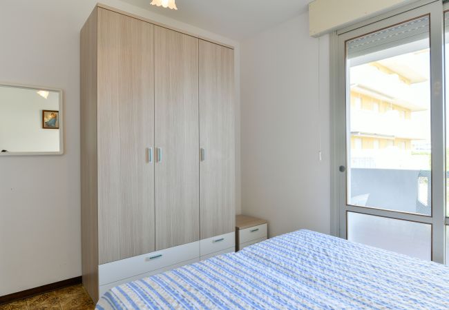Ferienwohnung in Porto Santa Margherita - MARCO POLO - Wohnung auf eine Etg mit Balkon und 1 Schlafzimmer Ferienwohnung in Porto Santa Margherita - MARCO POLO - Wohnung auf eine Etg mit Balkon und 1 Schlafzimmer