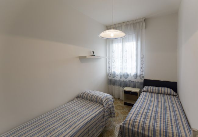 Ferienwohnung in Porto Santa Margherita - MARCO POLO - Wohnung auf eine Etg mit Balkon und 2 Schlafzimmer Ferienwohnung in Porto Santa Margherita - MARCO POLO - Wohnung auf eine Etg mit Balkon und 2 Schlafzimmer