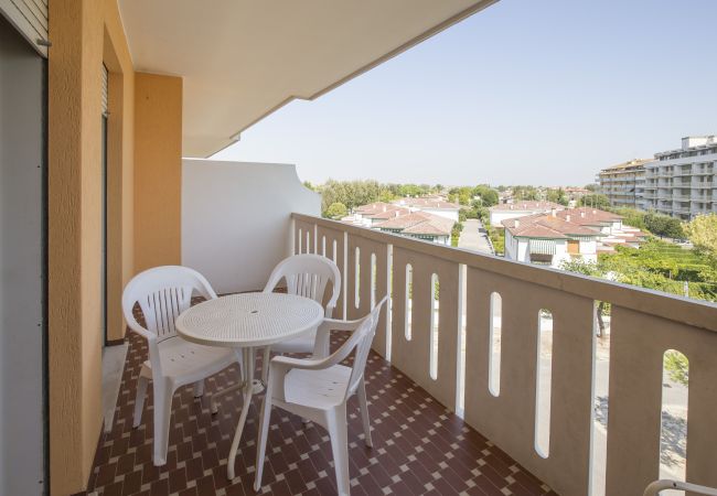 Ferienwohnung in Porto Santa Margherita - NICESOLO - Wohnung auf ein Etg mit Balkon und 1 Schlafzimmer Ferienwohnung in Porto Santa Margherita - NICESOLO - Wohnung auf ein Etg mit Balkon und 1 Schlafzimmer