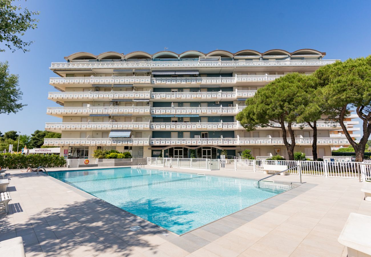 Ferienwohnung in Porto Santa Margherita - PORTESIN - Wohnung auf eine Etg mit Balkon und 1 Schlafzimmer(5pax) Ferienwohnung in Porto Santa Margherita - PORTESIN - Wohnung auf eine Etg mit Balkon und 1 Schlafzimmer(5pax)