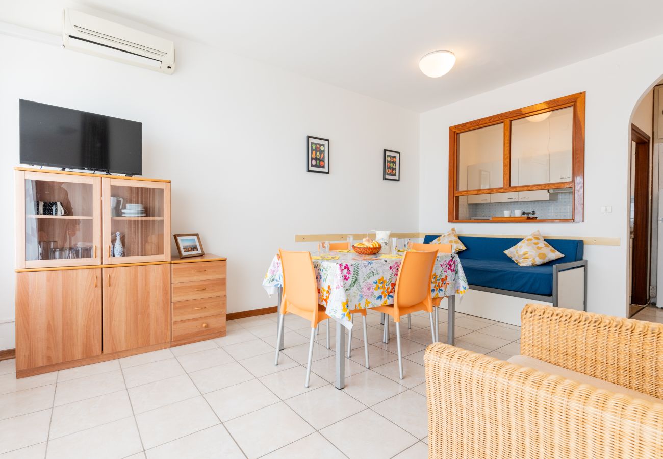 Ferienwohnung in Porto Santa Margherita - MIRAMARE 4 - Wohnung auf eine Etg mit Balkon und 1 Schlafzimmer Ferienwohnung in Porto Santa Margherita - MIRAMARE 4 - Wohnung auf eine Etg mit Balkon und 1 Schlafzimmer