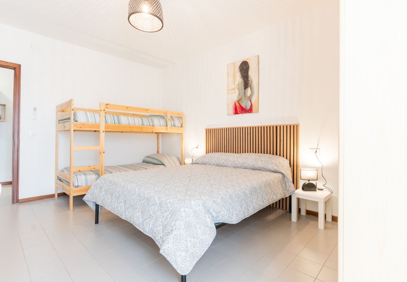 Ferienwohnung in Porto Santa Margherita - CARAVELLA 2  - Wohnung mit Balkon und 1 Schlafzimmer mit Stockbett Ferienwohnung in Porto Santa Margherita - CARAVELLA 2  - Wohnung mit Balkon und 1 Schlafzimmer mit Stockbett