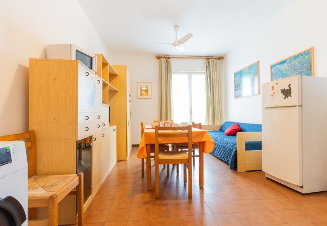 Apartment in Porto Santa Margherita - AURORA - One-bedroom apt on a floor with balcony Apartment in Porto Santa Margherita - AURORA - One-bedroom apt on a floor with balcony