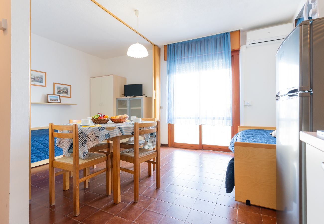 Studio in Porto Santa Margherita - HOLIDAY - Studio with balcony Studio in Porto Santa Margherita - HOLIDAY - Studio with balcony