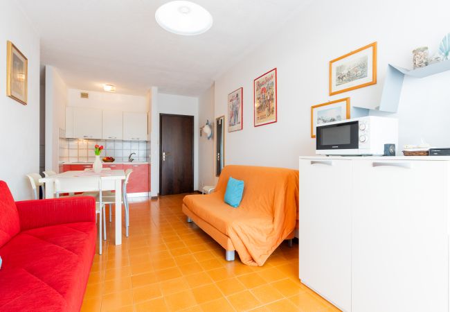 Apartment in Porto Santa Margherita - HOLIDAY - One-bedroom apt. on a floor with balcony Apartment in Porto Santa Margherita - HOLIDAY - One-bedroom apt. on a floor with balcony