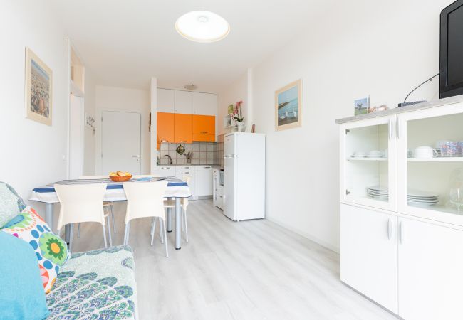Apartment in Porto Santa Margherita - HOLIDAY - One-bedroom apt. on a floor with balcony Apartment in Porto Santa Margherita - HOLIDAY - One-bedroom apt. on a floor with balcony