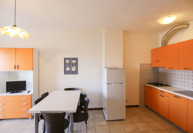 Apartment in Porto Santa Margherita - HOLIDAY - Two-bedroom apt. on a floor with balcony Apartment in Porto Santa Margherita - HOLIDAY - Two-bedroom apt. on a floor with balcony