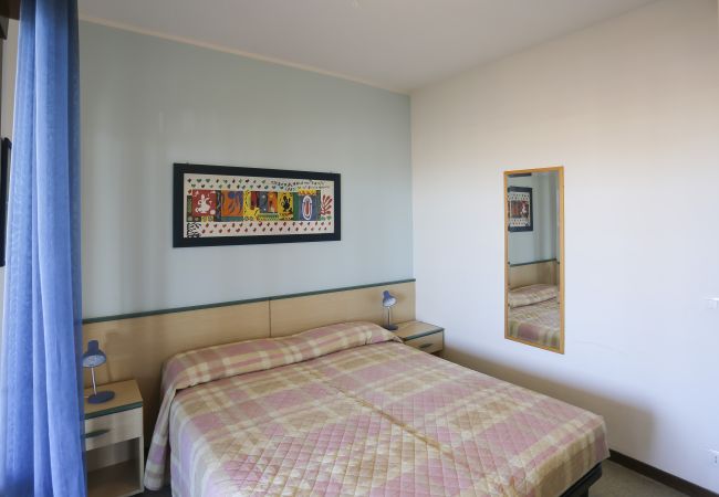 Apartment in Porto Santa Margherita - HOLIDAY - Two-bedroom apt. on a floor with balcony Apartment in Porto Santa Margherita - HOLIDAY - Two-bedroom apt. on a floor with balcony