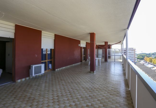 Apartment in Porto Santa Margherita - HOLIDAY - Two-bedroom apt. on a floor with balcony Apartment in Porto Santa Margherita - HOLIDAY - Two-bedroom apt. on a floor with balcony