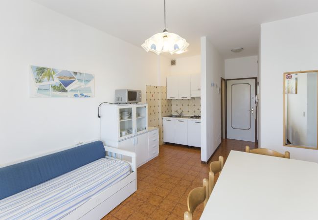 Apartment in Porto Santa Margherita - NICESOLO - Two-bedroom apartment with balcony Apartment in Porto Santa Margherita - NICESOLO - Two-bedroom apartment with balcony