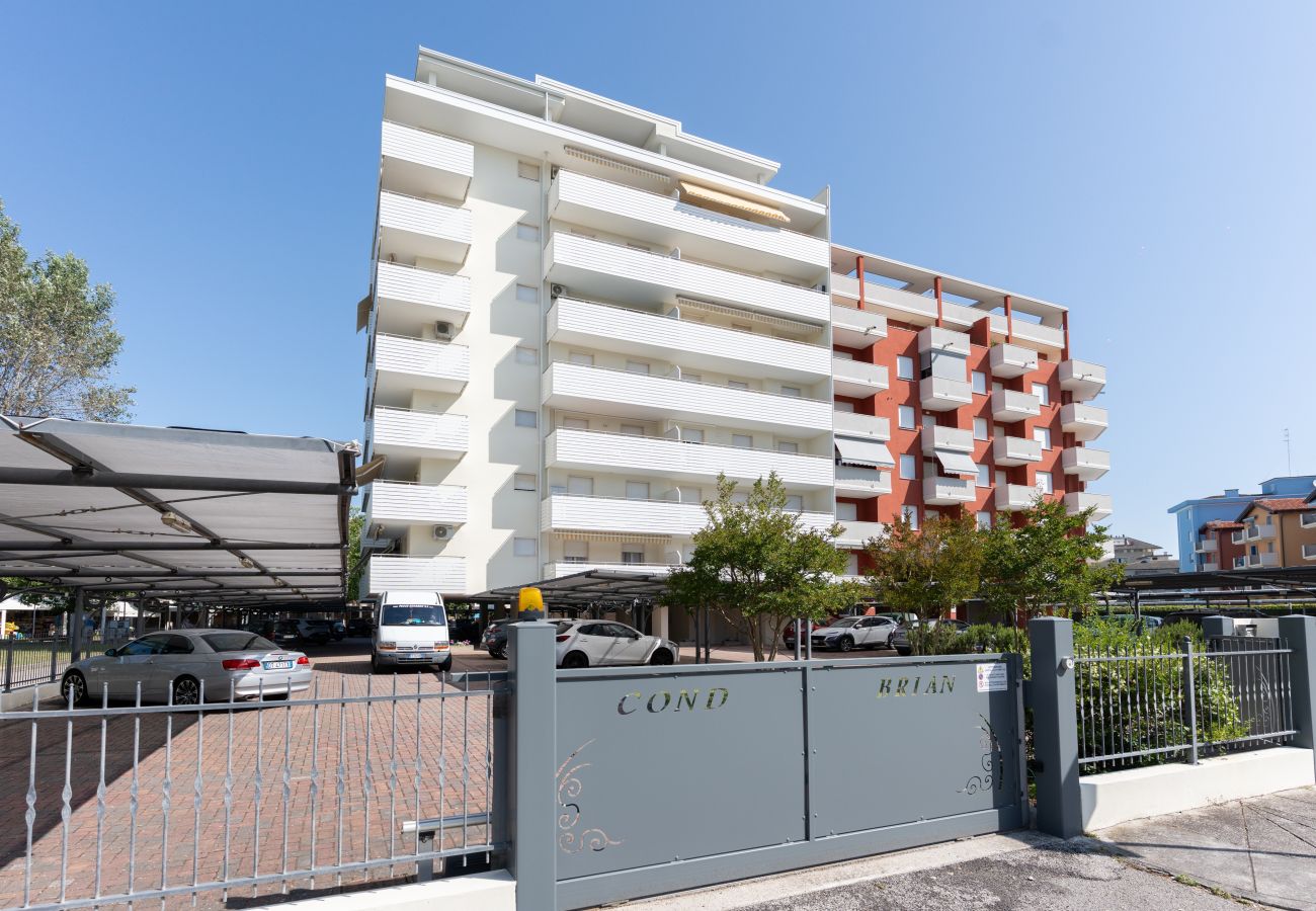 Apartment in Porto Santa Margherita - BRIAN - One-bedroom apartment with balcony Apartment in Porto Santa Margherita - BRIAN - One-bedroom apartment with balcony